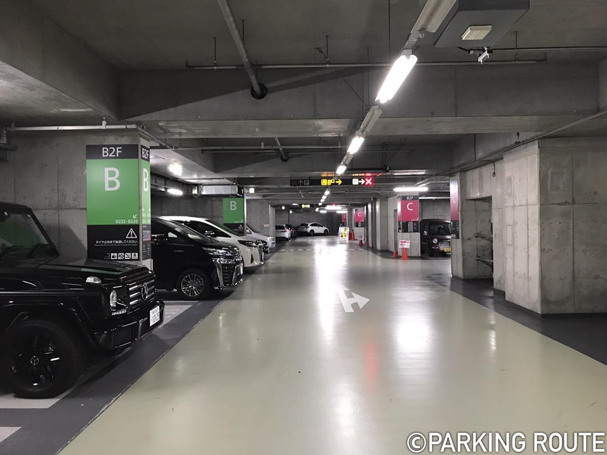 秋葉原UDXの時間貸し駐車場の駐車スペース